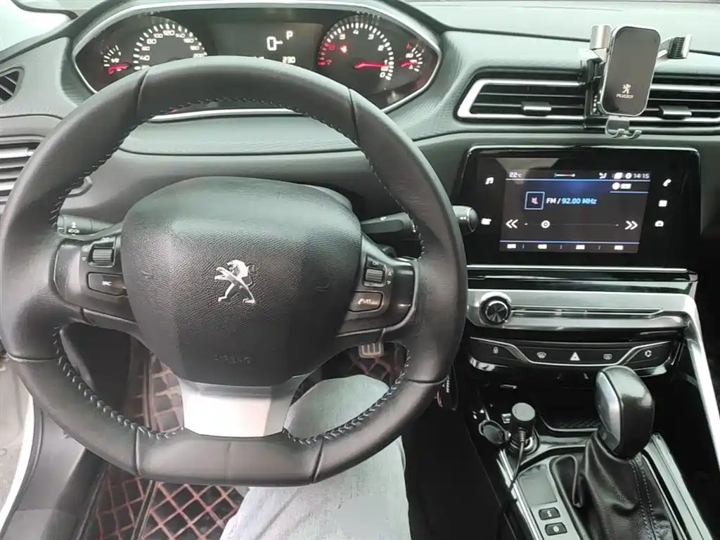 Peugeot 308 2016 1.6L Automatic Luxury фото 10