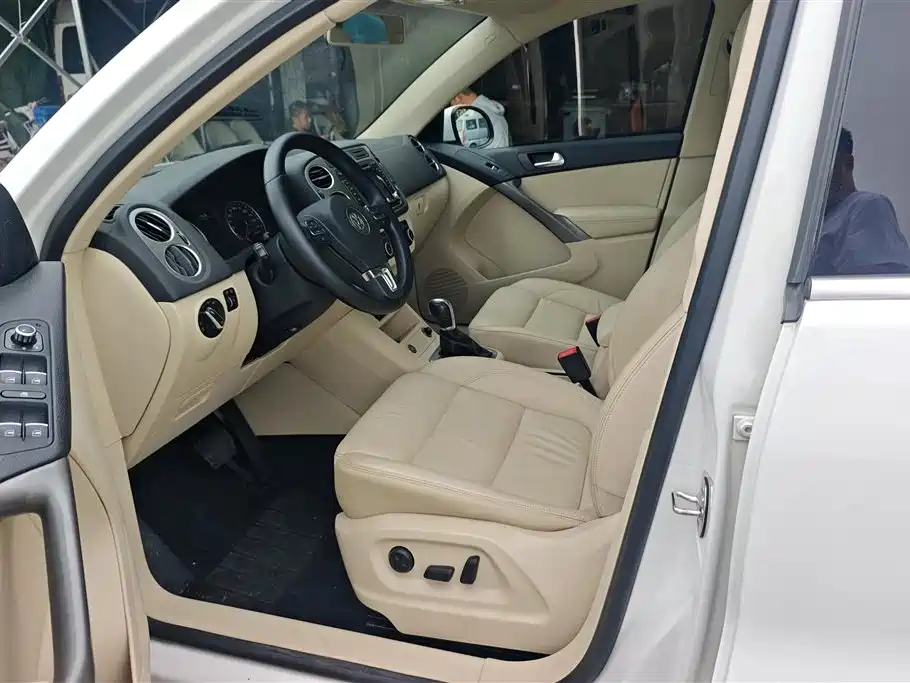 Volkswagen Tiguan 2012 2.0TSI Automatic 4WD Elite Edition фото 9