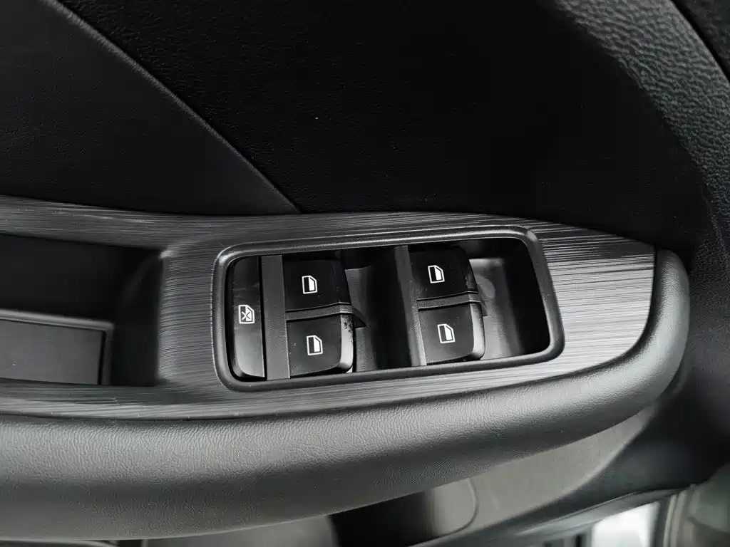Roewe RX3 2023 2021 PRO 1.6L CVT Elite
