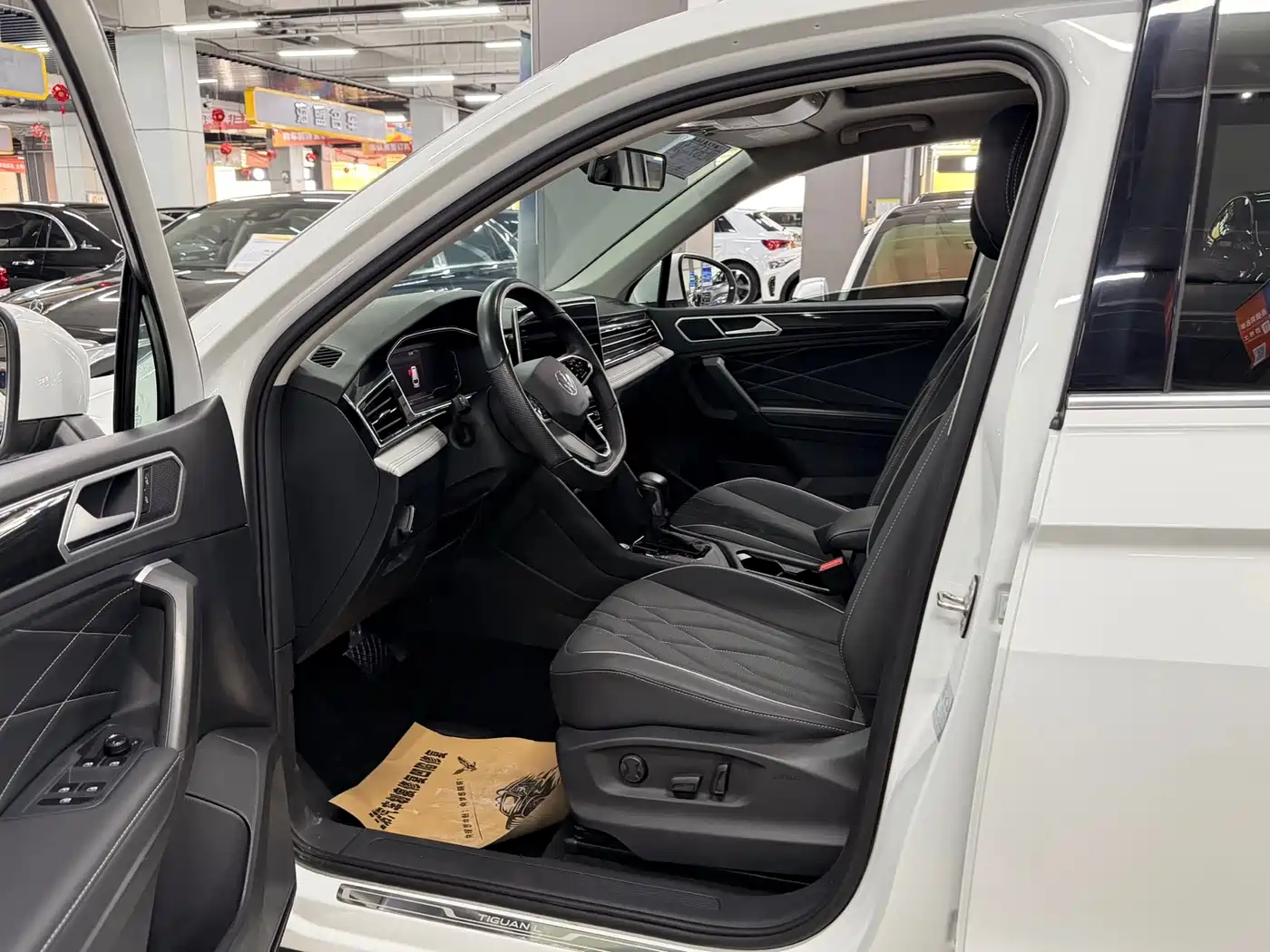 Volkswagen Tiguan L 2023 280TSI 2WD Trend Limited Edition фото 9