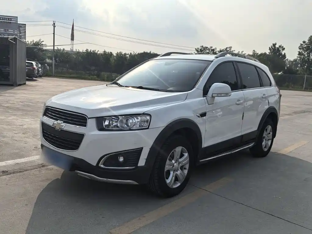 Chevrolet Captiva 2016 2015 2.4L 2WD Urban Edition 5-seater