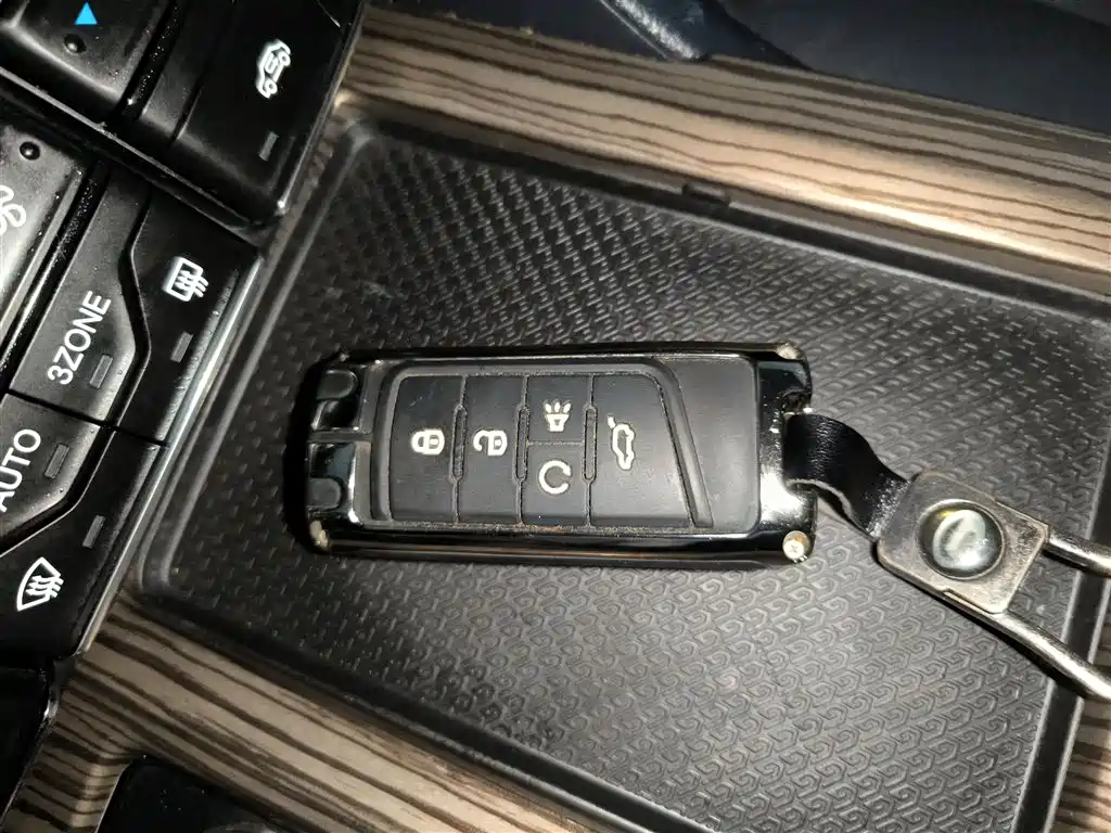 GAC Trumpchi Trumpchi M8 2020 Pilot 390T Premium Edition фото 9