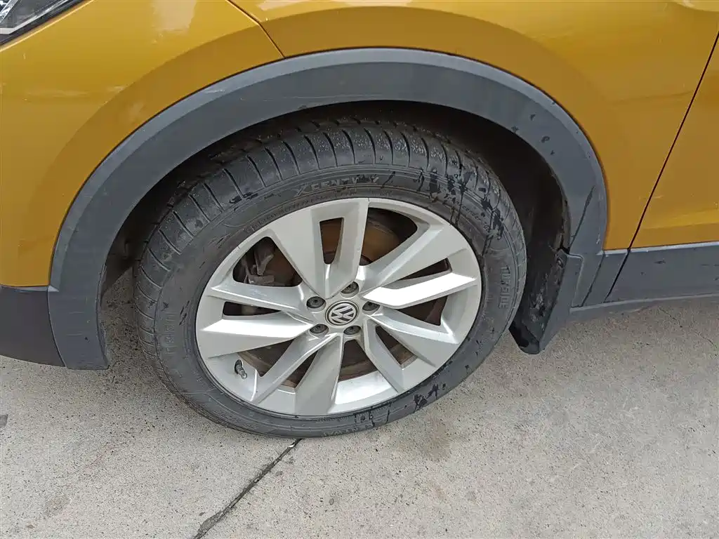Volkswagen T-Cross 2019 1.5L Automatic Comfort Edition фото 24