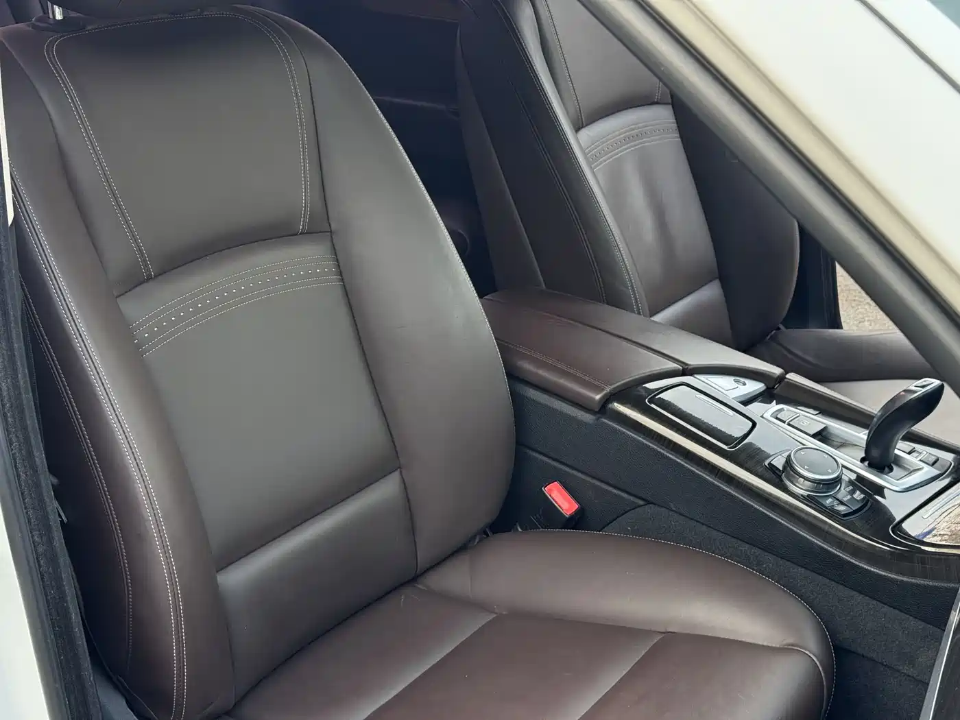 BMW 5 Series 2014 525Li Luxury Design Package фото 17