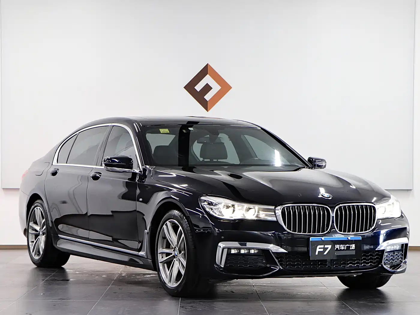 BMW 7 Series 2018 730Li Leading Type M Sport Package фото 3