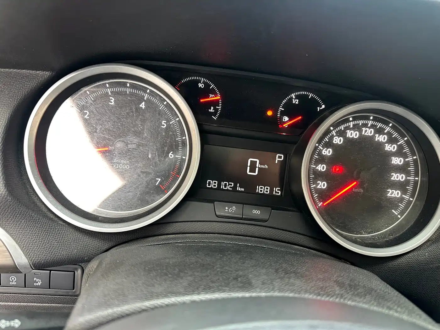Peugeot 408 2018 Facelift 1.8L Automatic Luxury фото 16