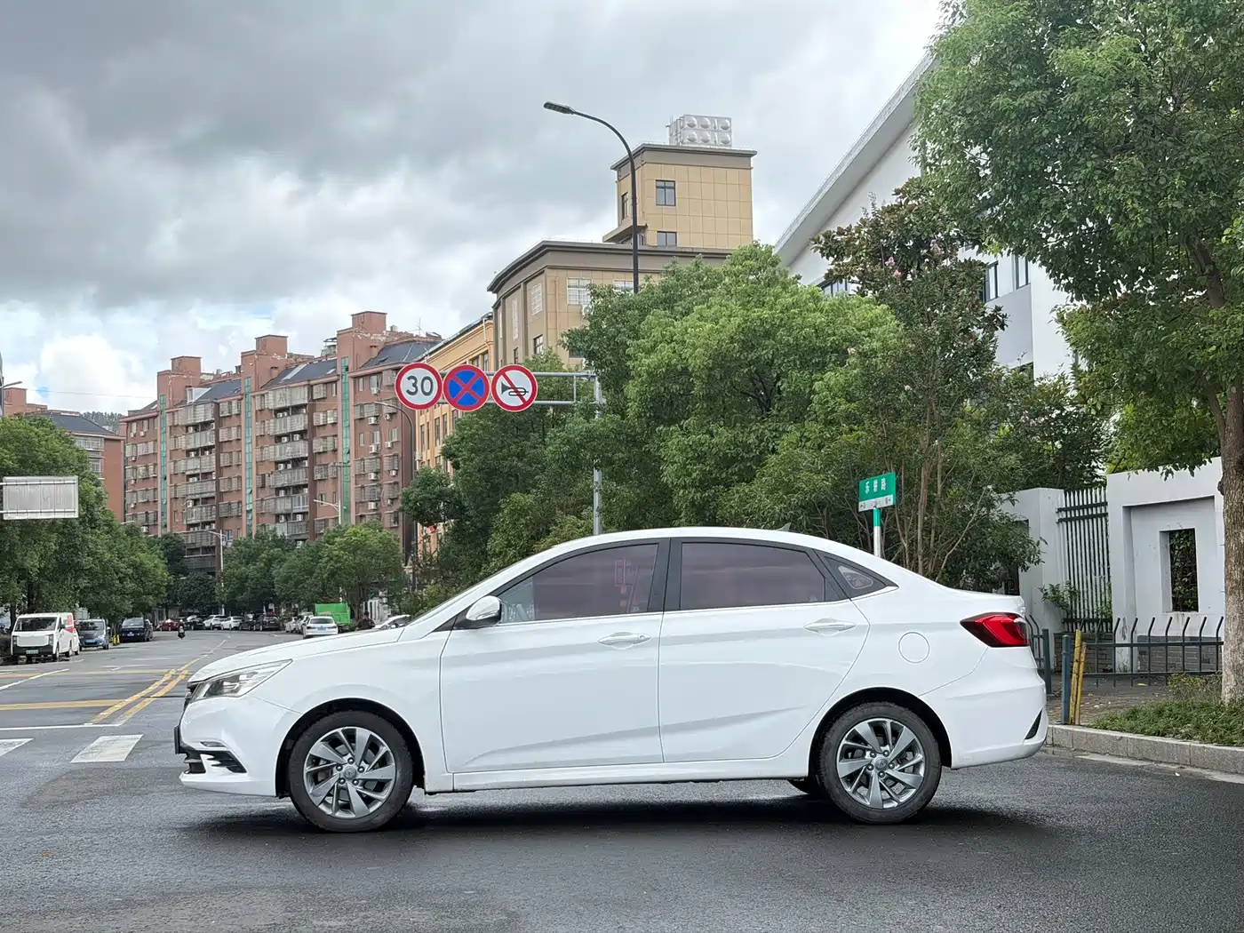 Changan Eado DT 2019 2018 1.6L Manual Premium