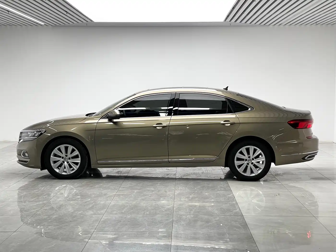 Volkswagen Passat 2019 330TSI Elite (China V) фото 7