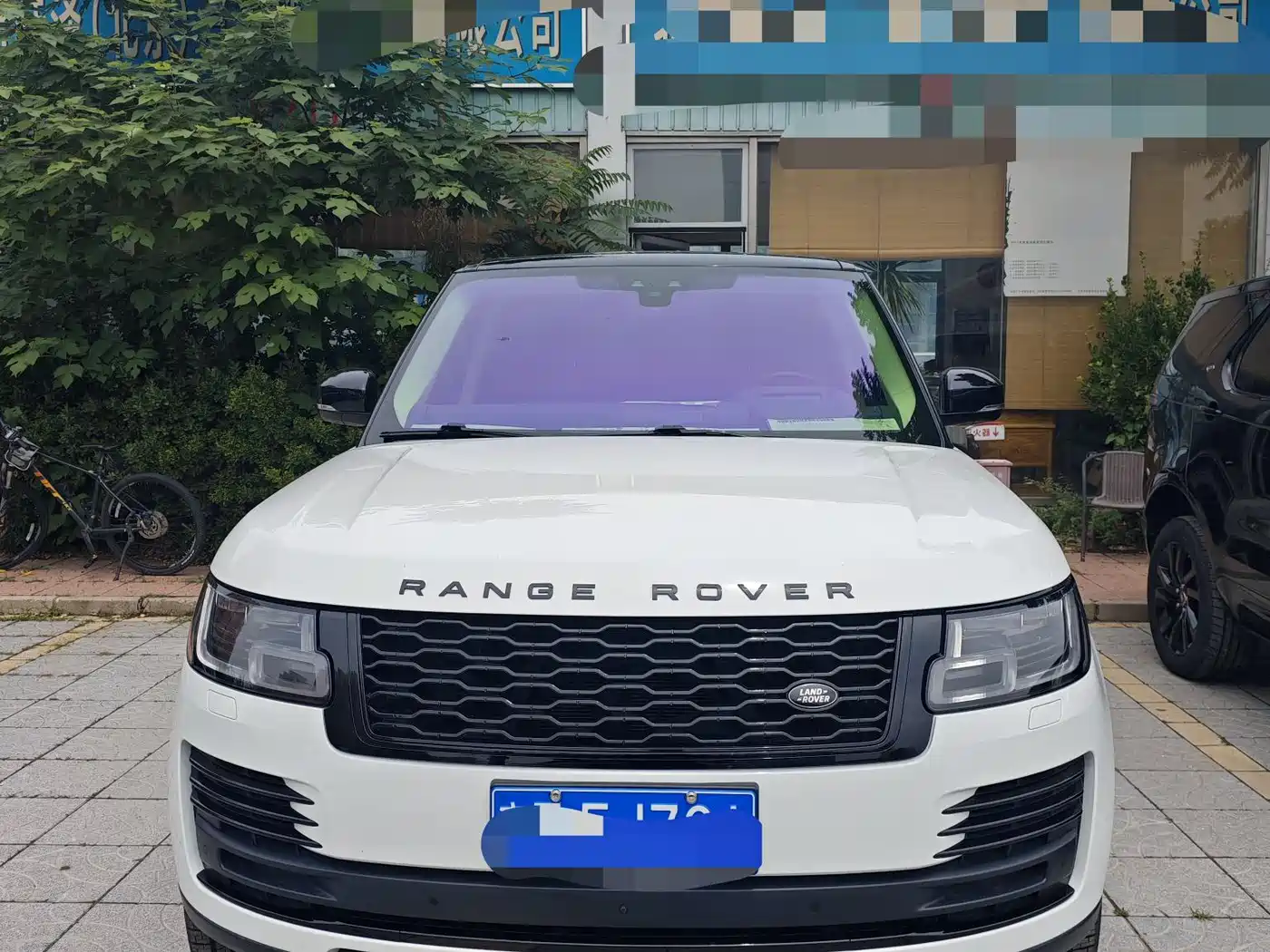 Land Rover Range Rover 2022 3.0 L6 360PS Heritage Edition фото 2