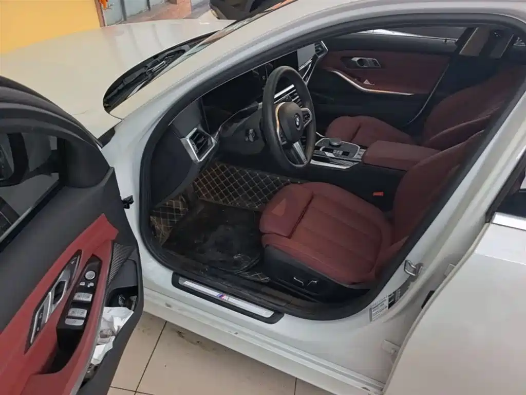 BMW 3 Series 2024 320Li M Sport Package фото 16