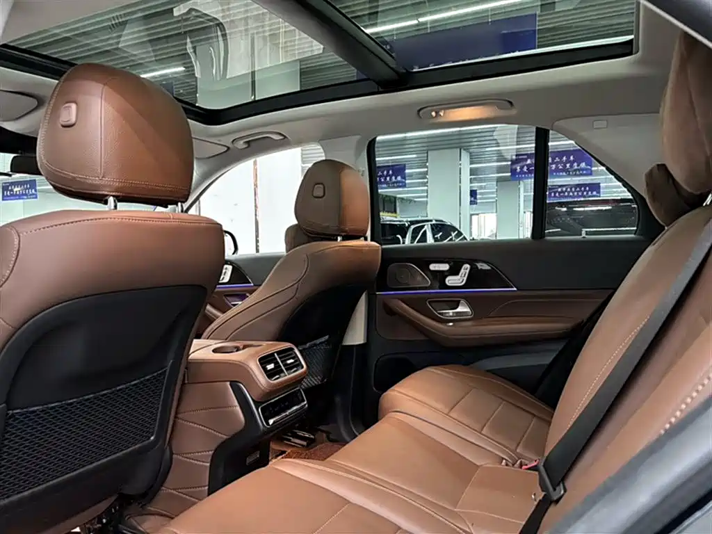 Mercedes-Benz GLE 2024 Facelift GLE 350 4MATIC Fashion фото 4
