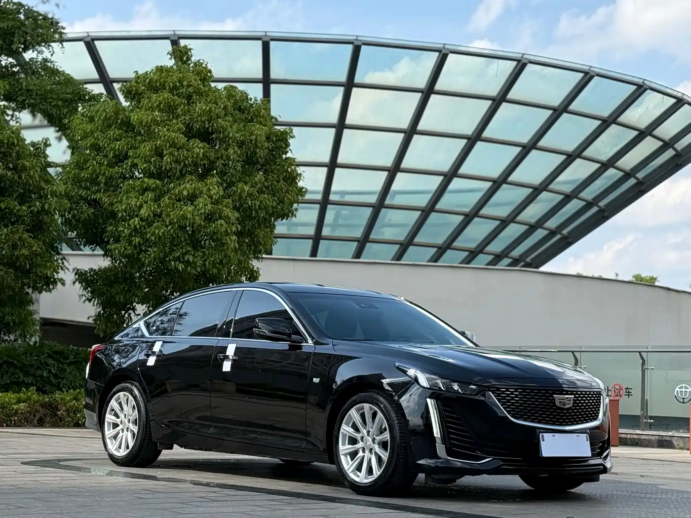 CADILLAC CT5
