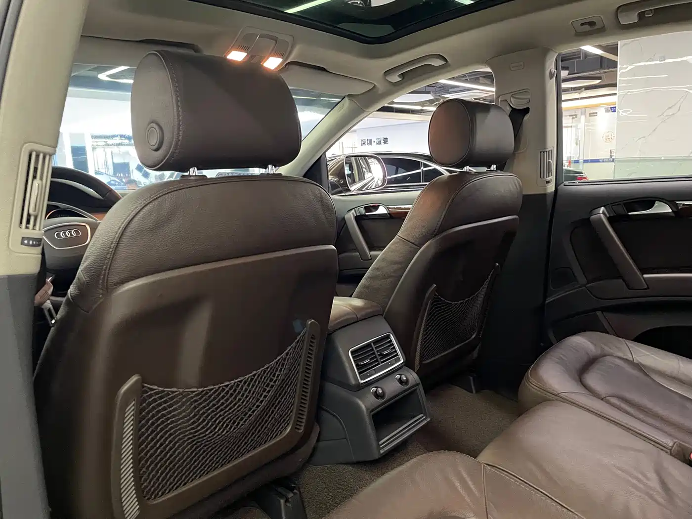 Фото 30 - Audi Q7
