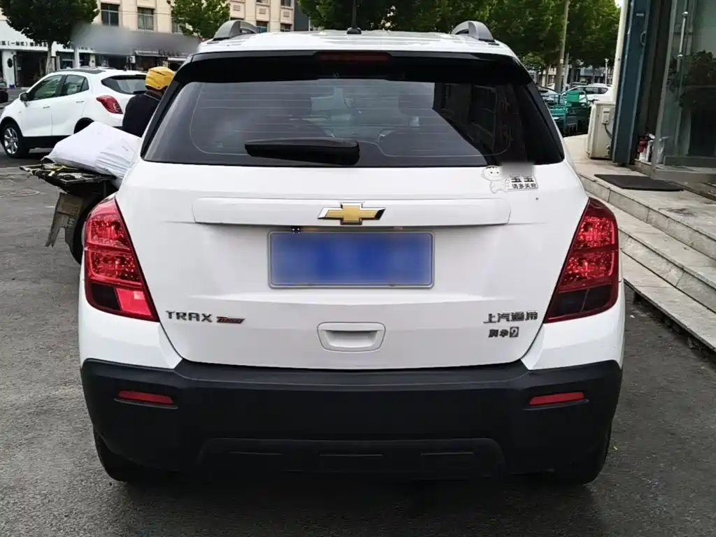 Фото 6 - Chevrolet Trax