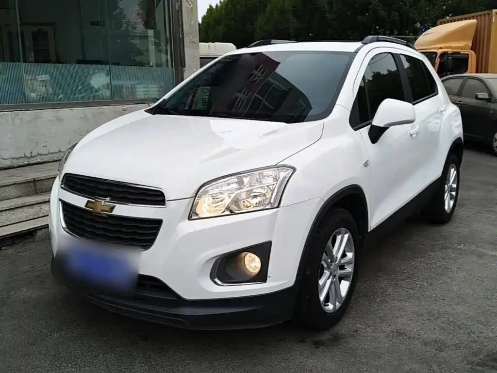 Фото 2 - Chevrolet Trax