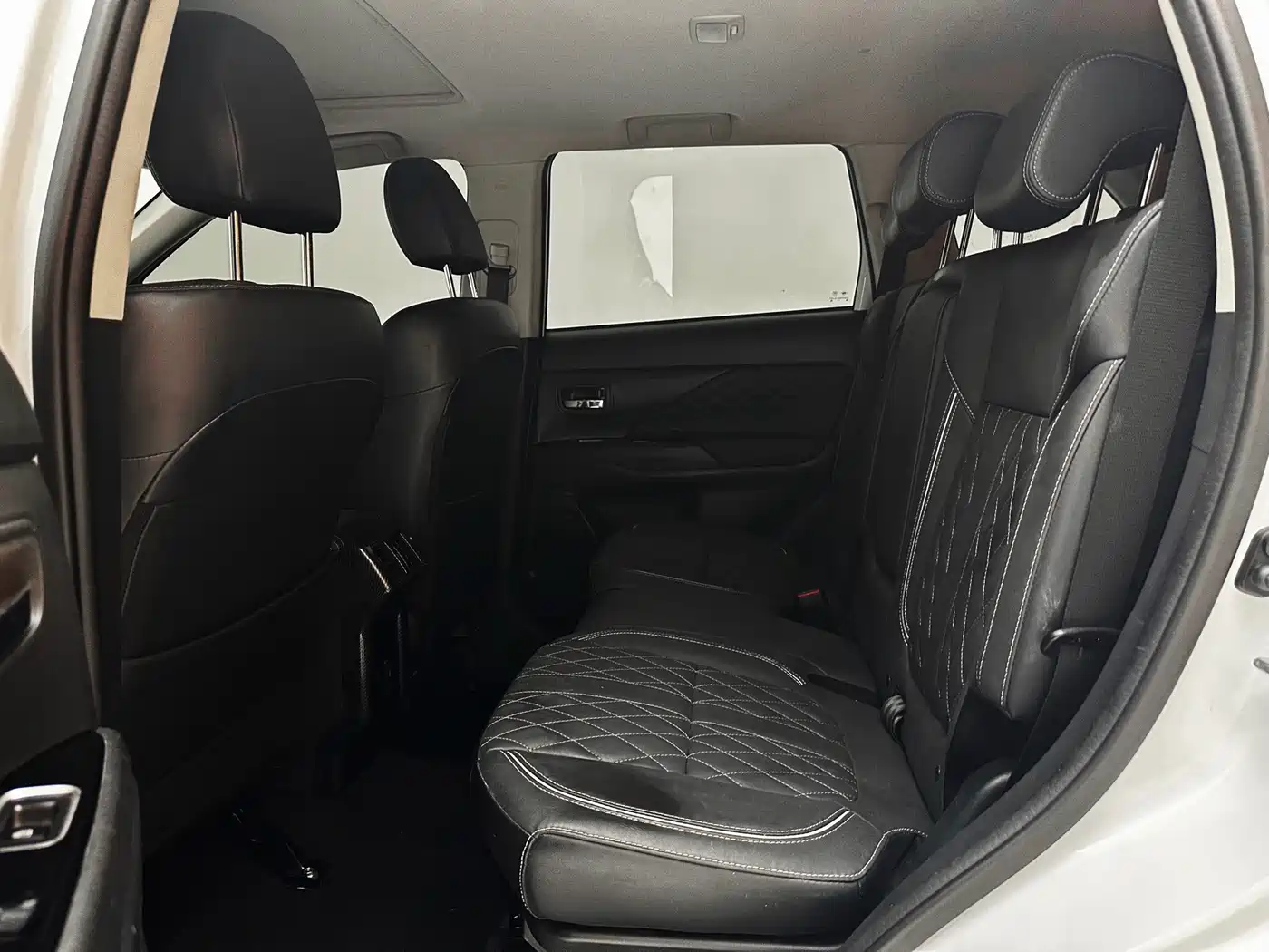Mitsubishi Outlander 2023 2021 2.0L FWD Comfort Edition 5-seater