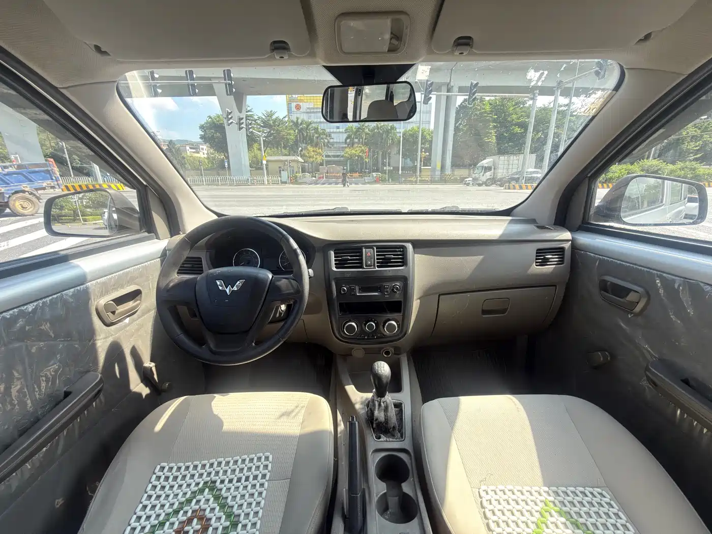 Wuling Motors Wuling Rongguang V 2016 2016 1.5L Utility Model