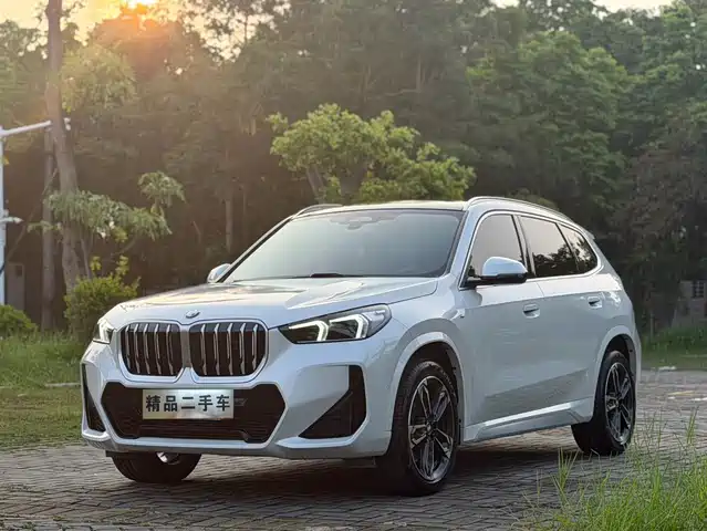 BMW X1 2023 sDrive25Li M Sport Package — фото 1