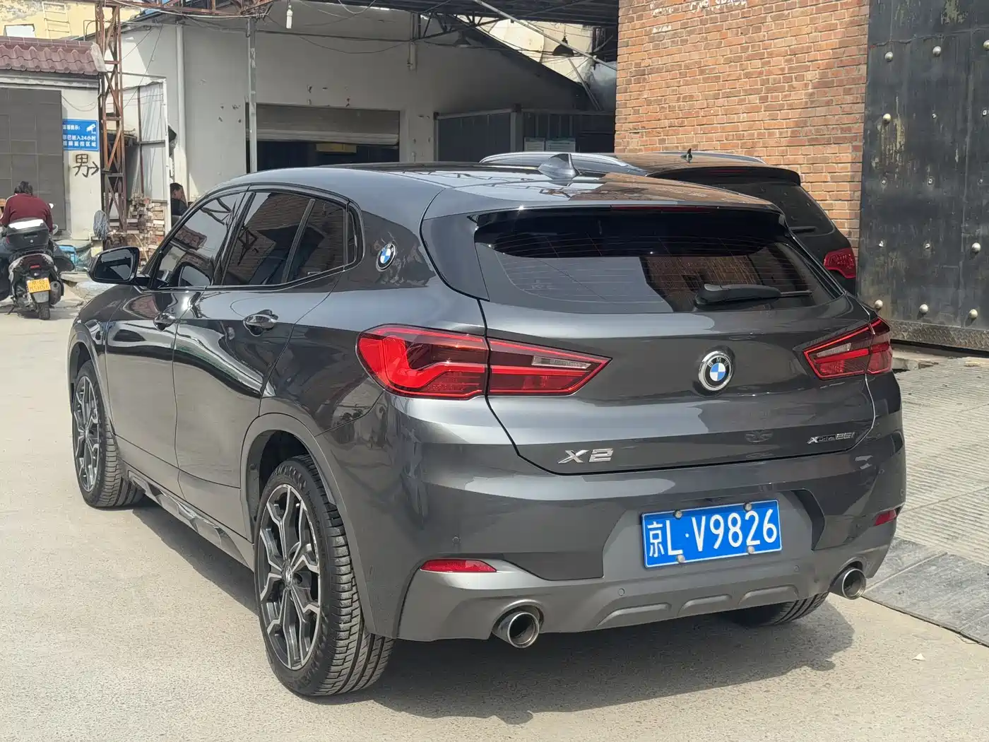 BMW X2
