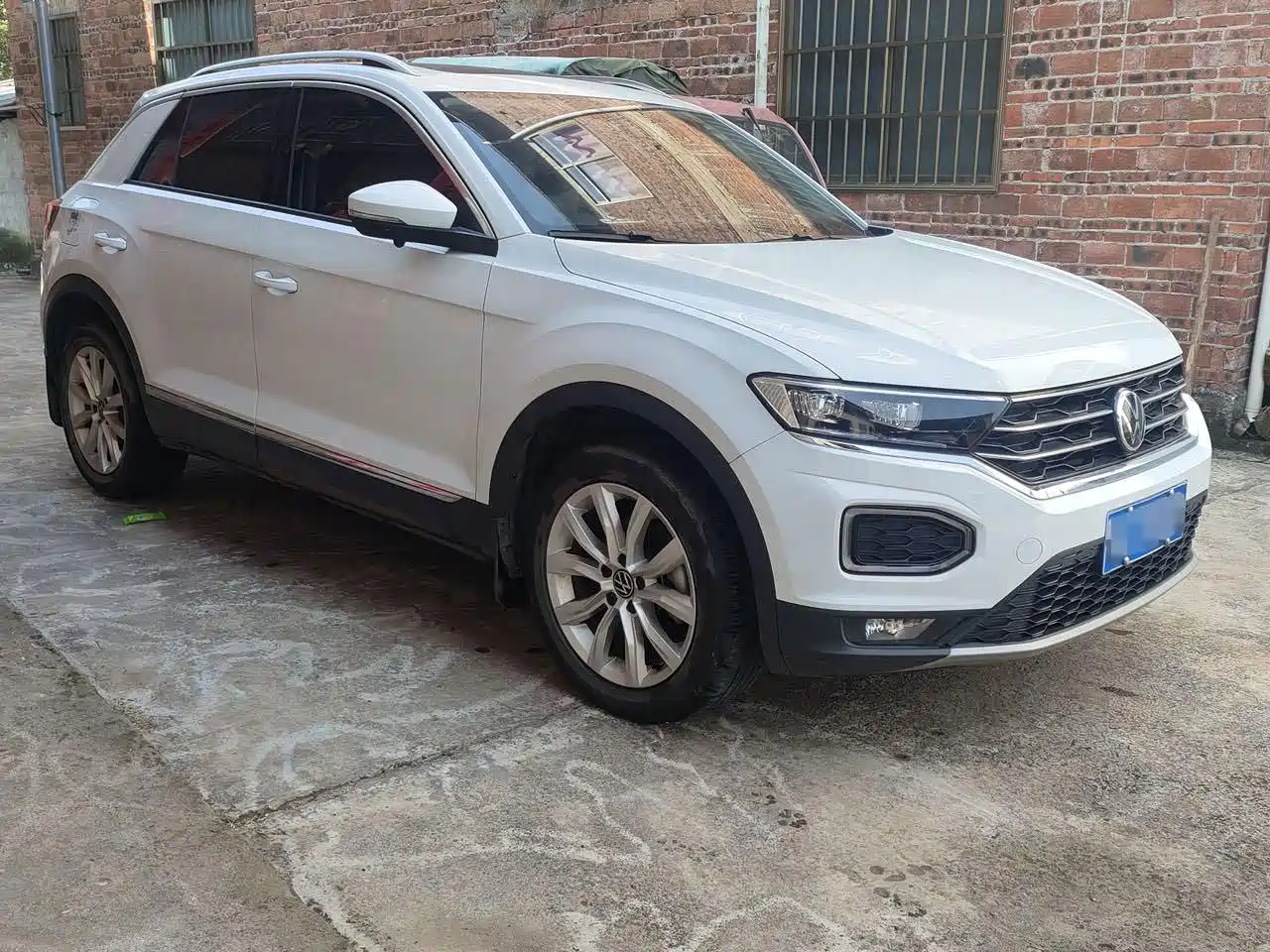 Фото 3 - Volkswagen T-ROC