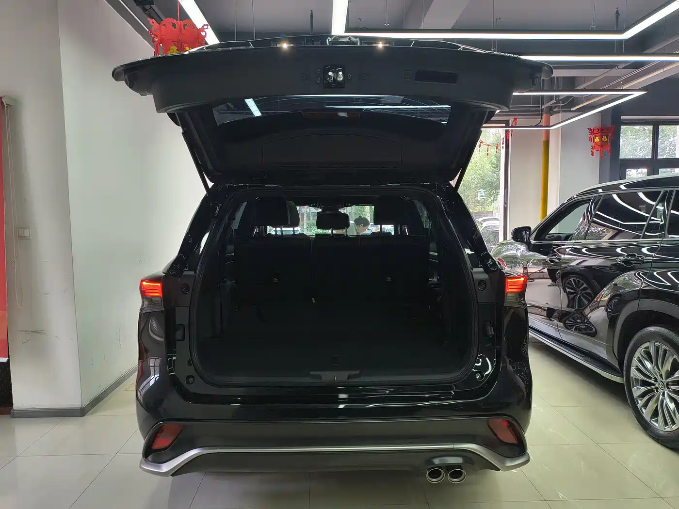 Toyota Crown Kluger 2024 2.5L HEV 4WD Luxury Edition фото 17