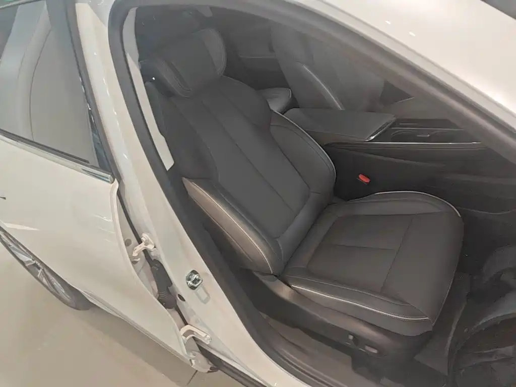 Buick E5 2025 2025 Model 620KM Premium Edition