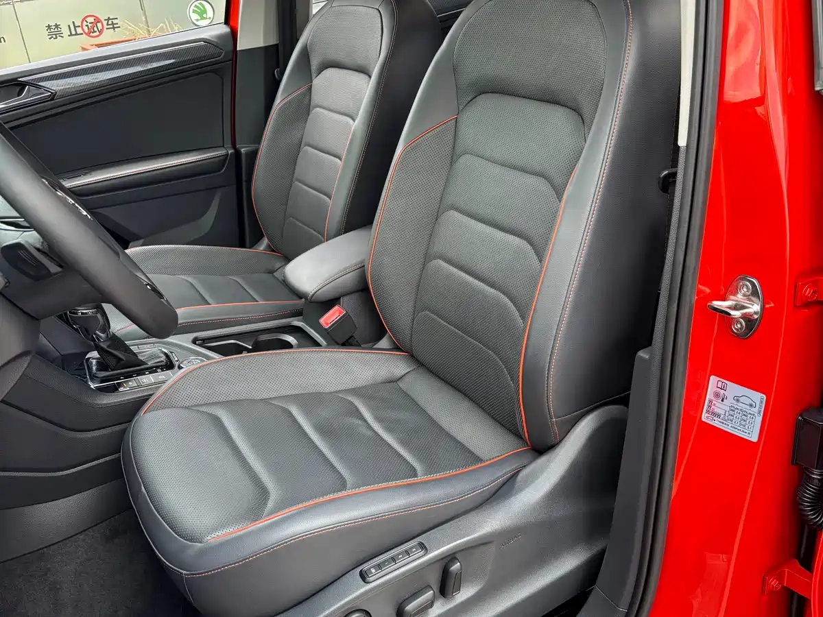 Volkswagen Tiguan L 2017 380TSI Automatic 4WD Ultimate Flagship Edition фото 17