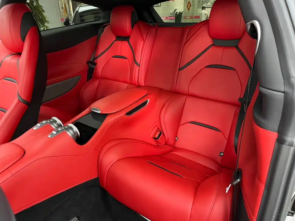 Ferrari GTC4Lusso 2019 2017 3.9T V8