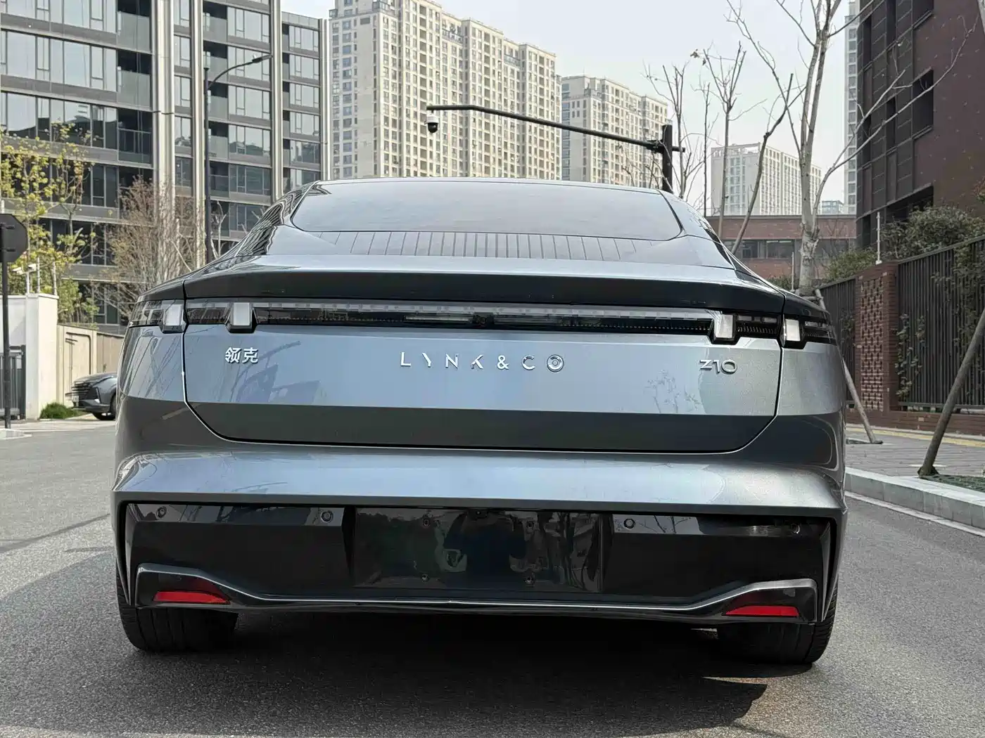 LYNK Z10