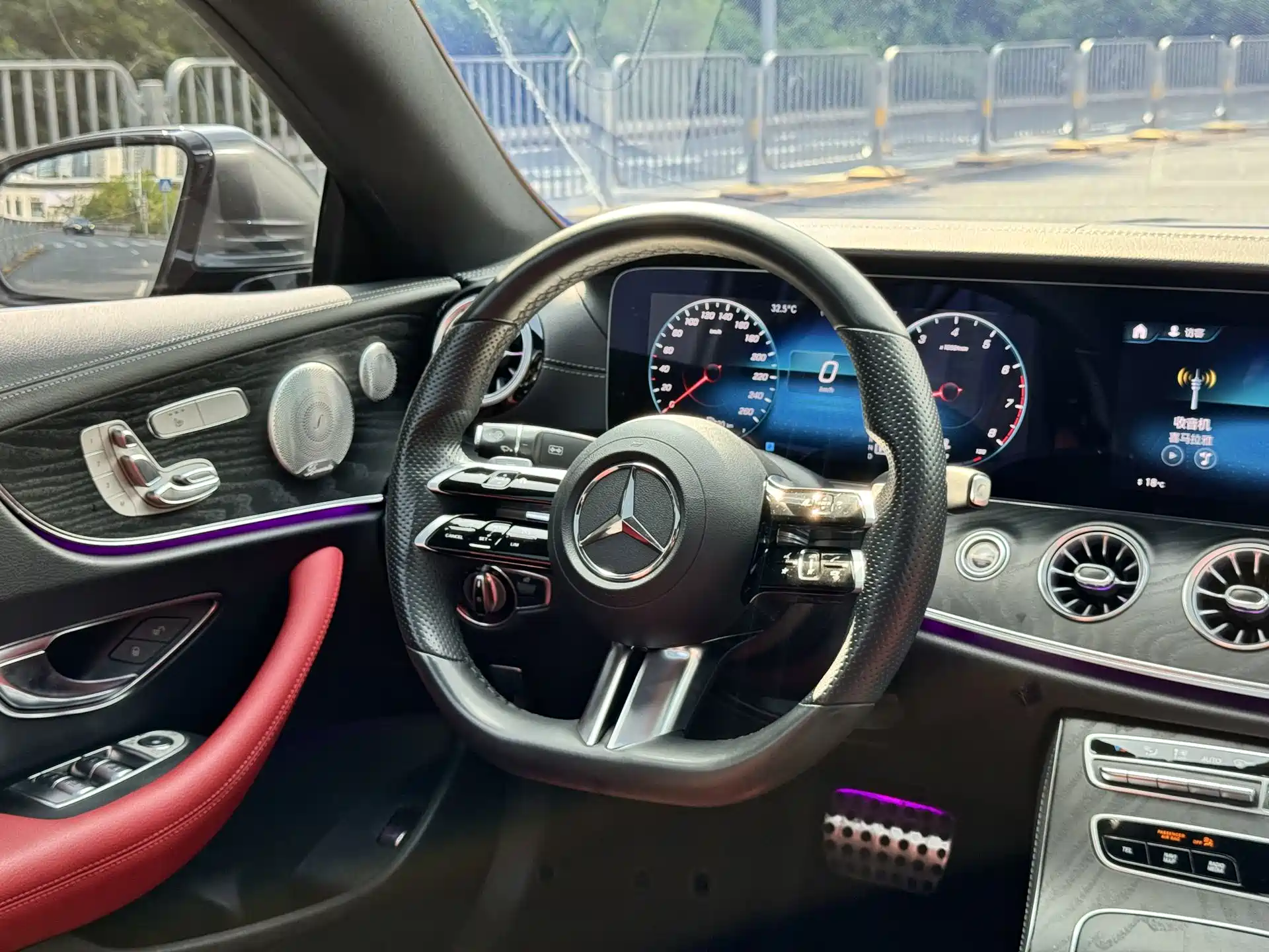 Фото 8 - Mercedes-Benz E-Class (Import)