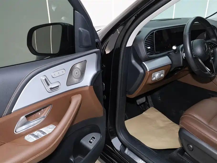 Mercedes-Benz GLE 2024 GLE 450 4MATIC Sport фото 27