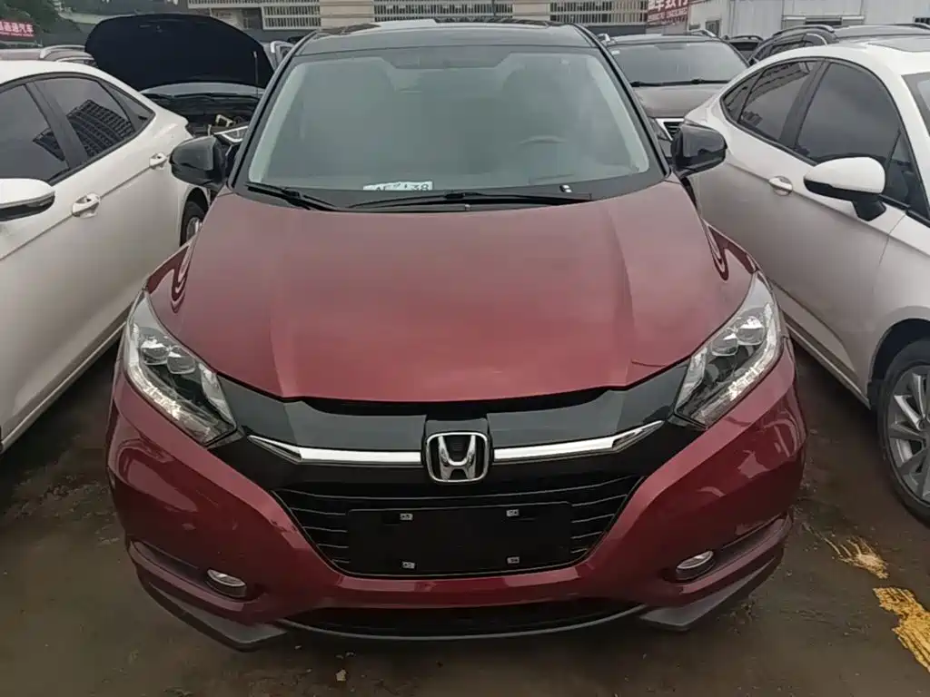 Фото 3 - Honda Vezel