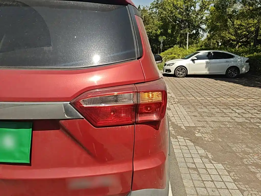 Фото 8 - BAIC Huansu S3
