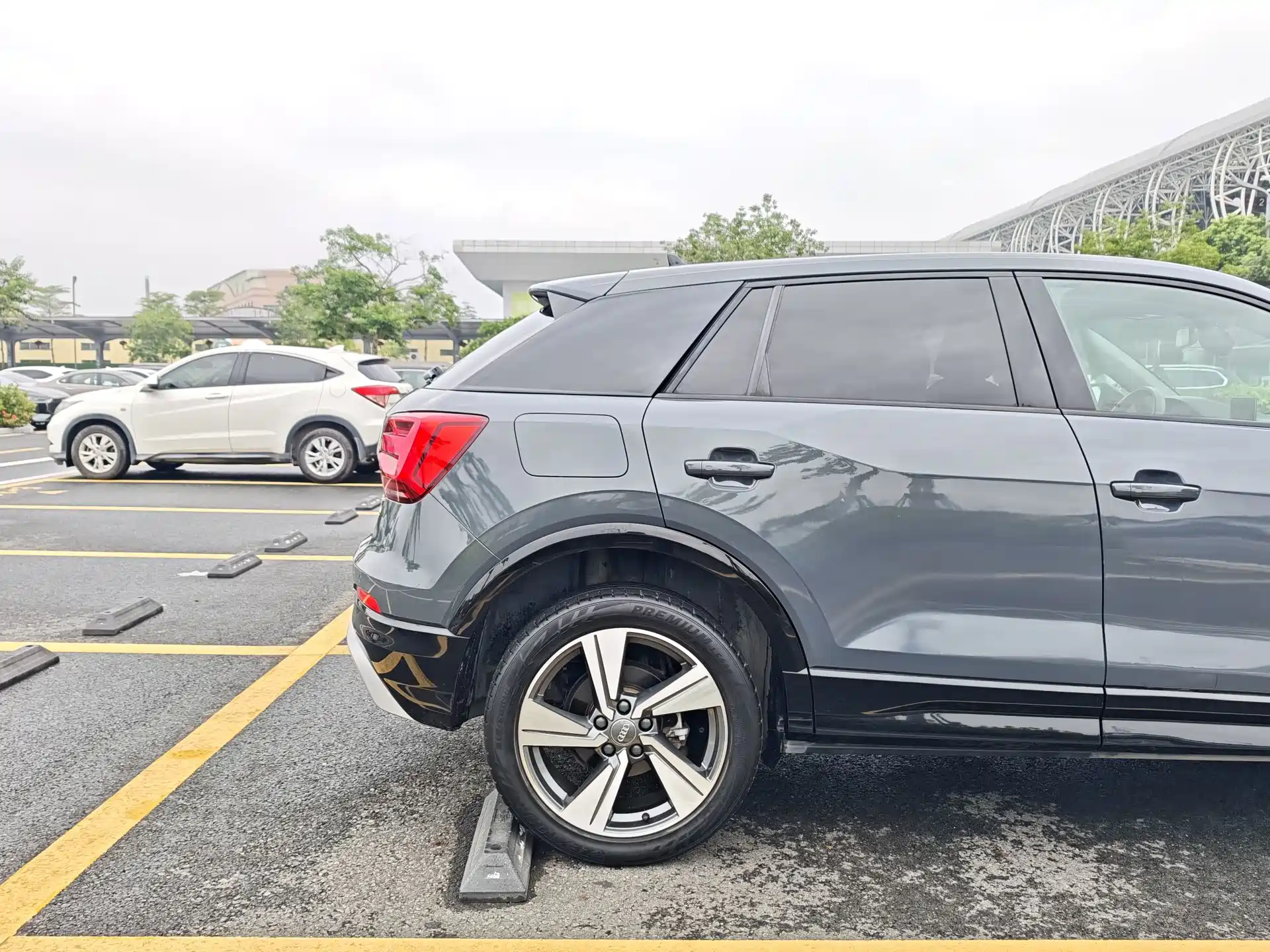 Photo 24 - Audi Q2L