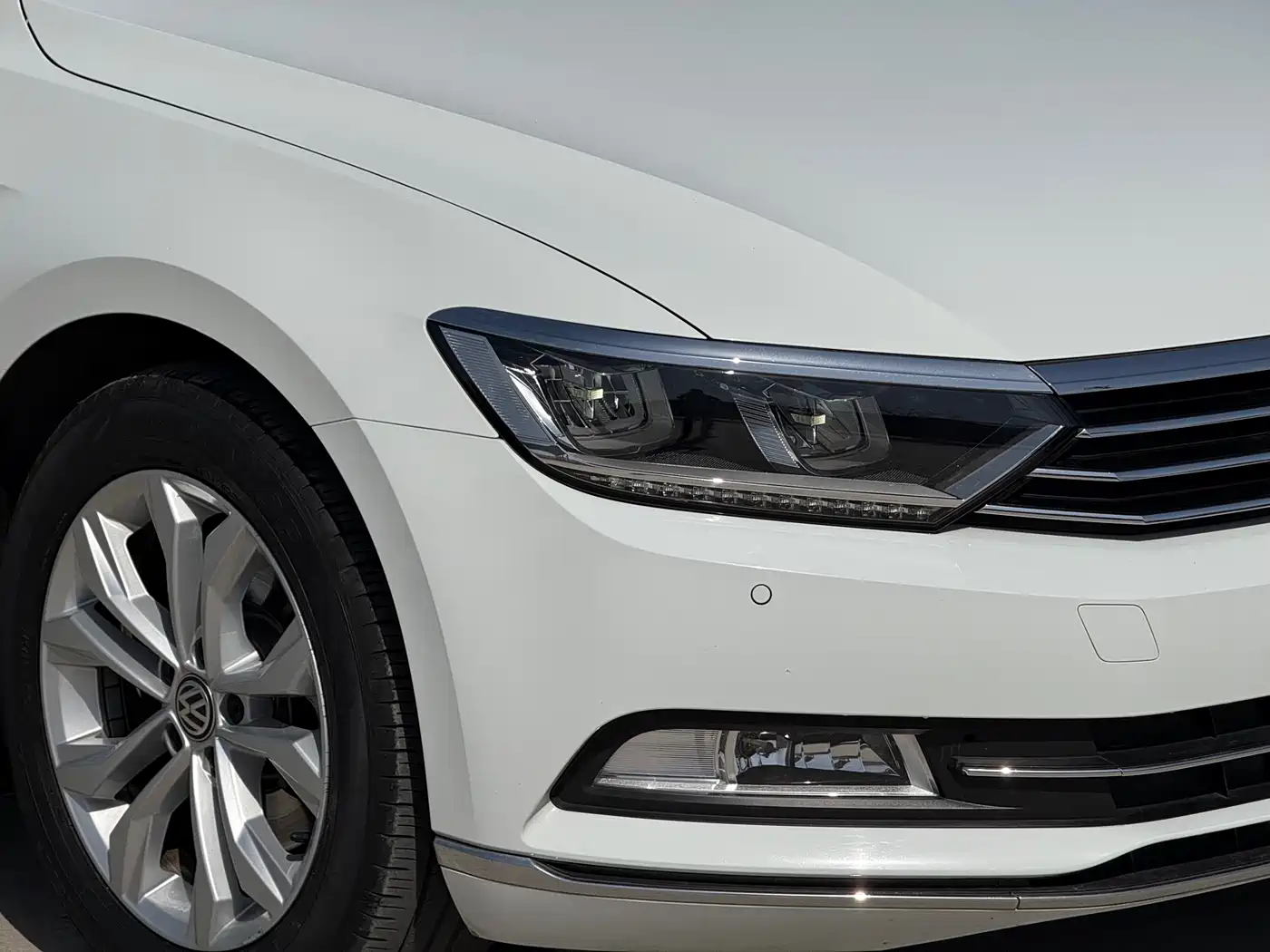 Volkswagen Magotan 2018 330TSI DSG Luxury фото 9
