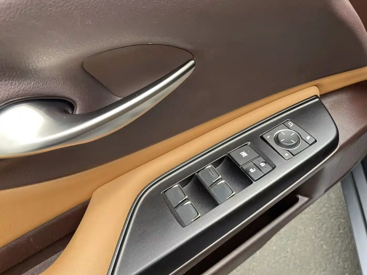 Lexus ES 2021 200 Excellence Edition фото 15