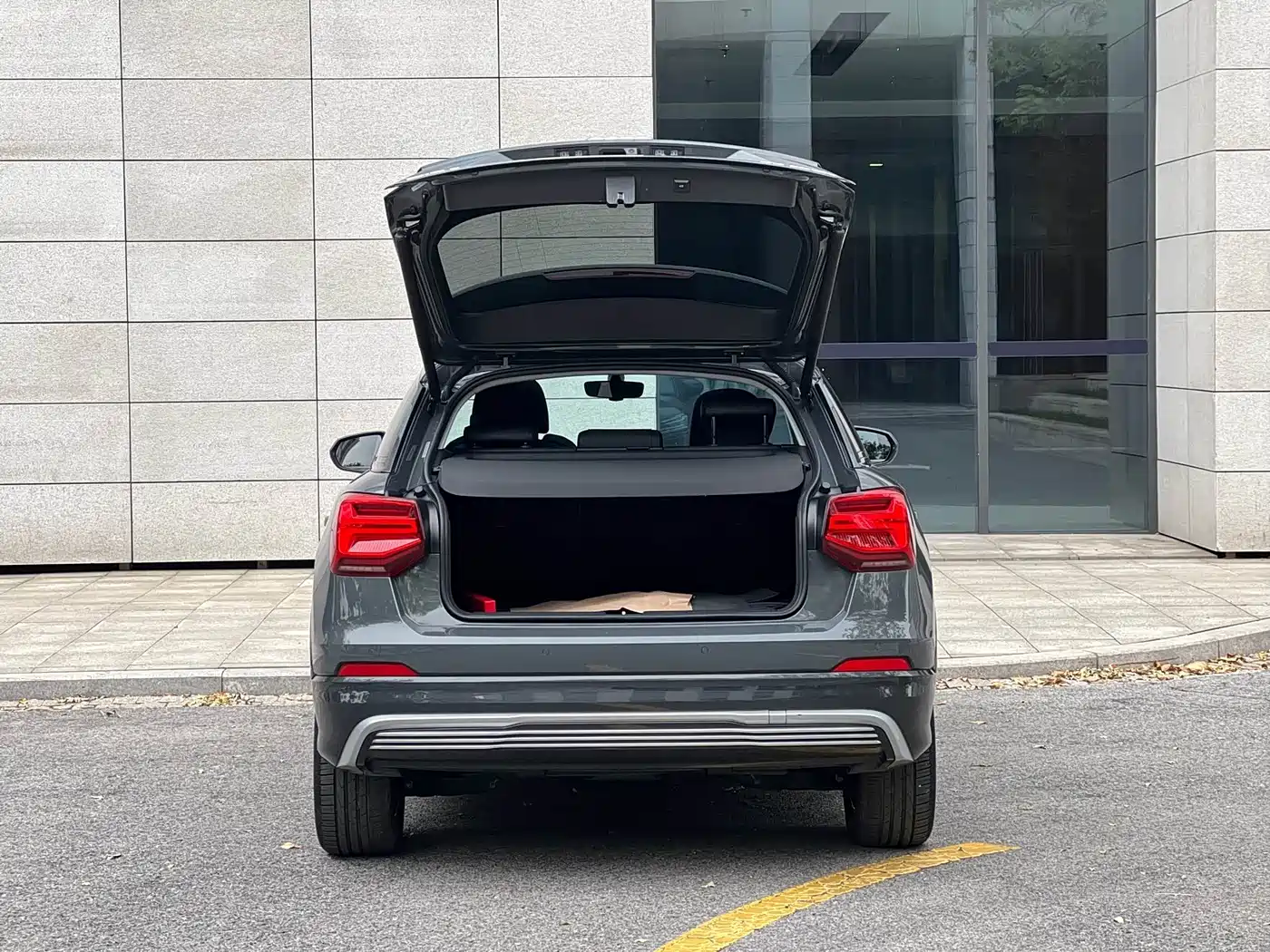 Audi Q2L e-tron 2019 Q2L e-tron Pure Electric Smart Cool Edition фото 16
