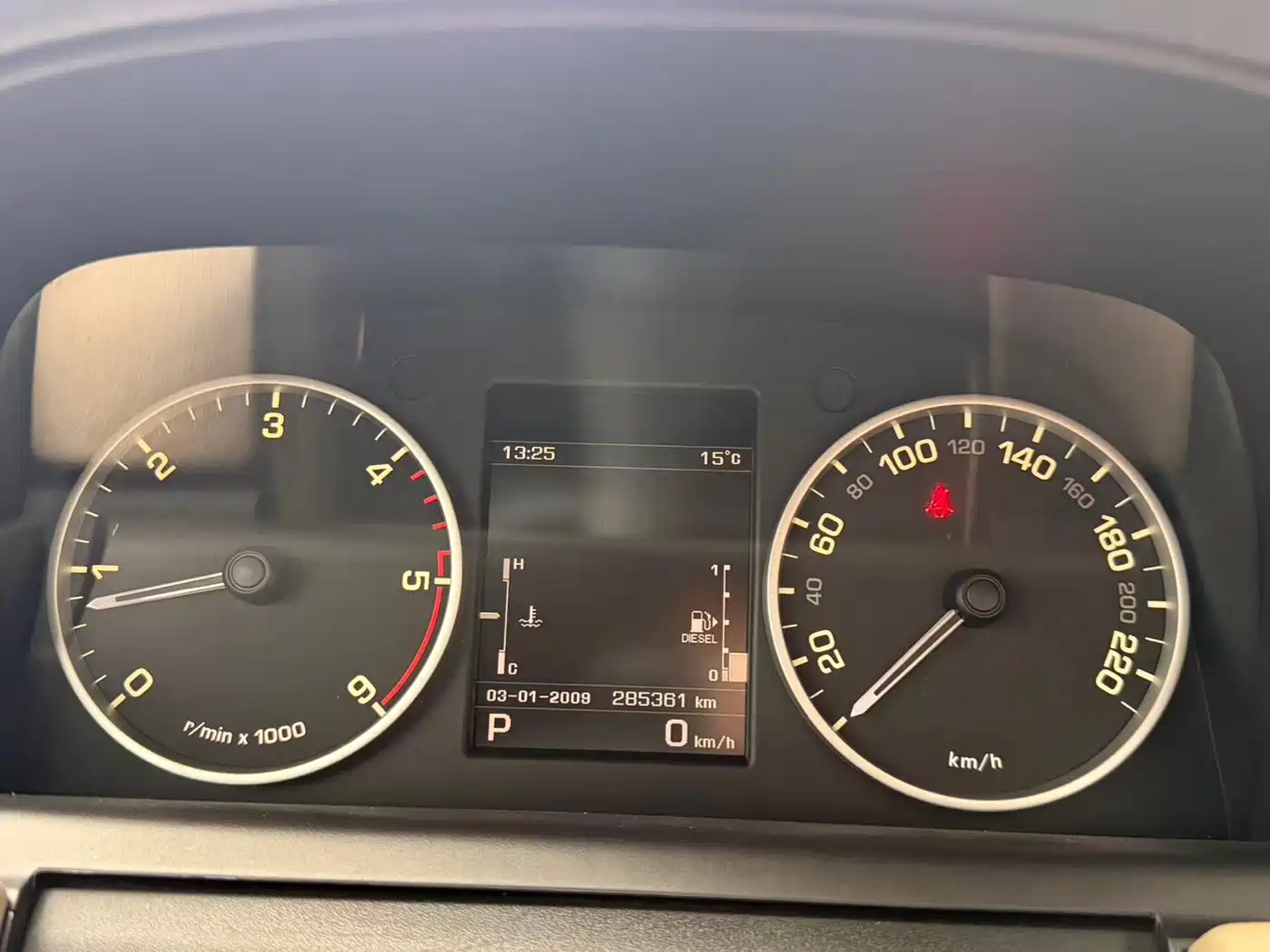 Land Rover Range Rover Sport 2011 3.0 TDV6 Diesel фото 11