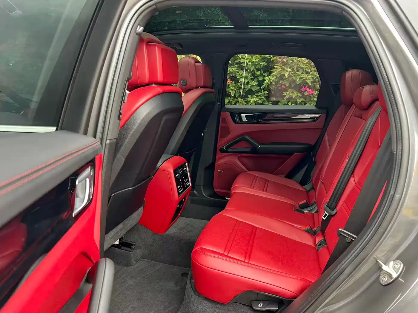 Porsche Cayenne 2022 Cayenne 3.0T Platinum Edition фото 14