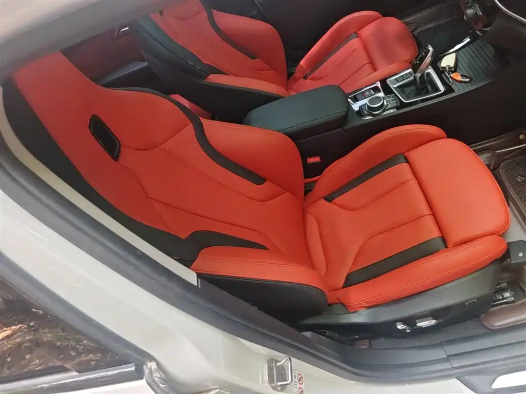 BMW 1 Series 2022 125i M Sport Shadow Edition фото 25