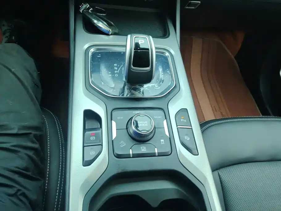 Geely Okavango 2021 2020 1.8TD DCT Flagship 7-Seater