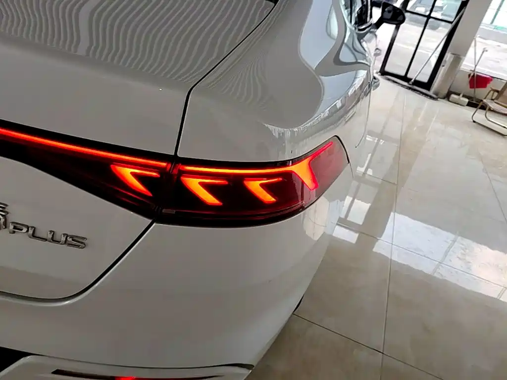 Фото 8 - BYD Qin PLUS