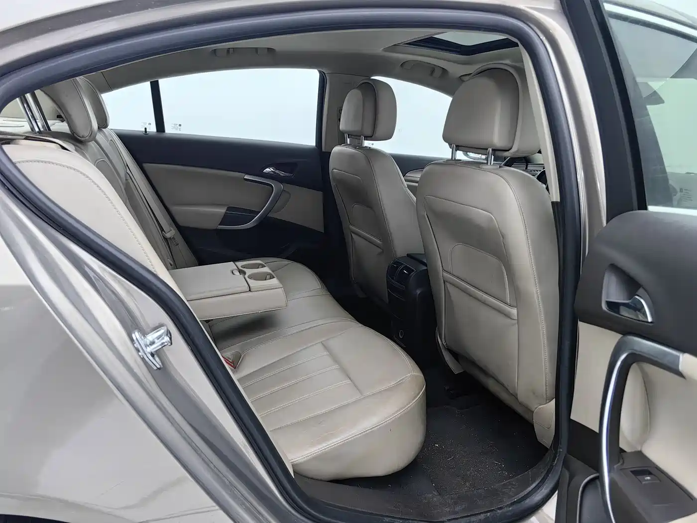 Buick Regal 2011 2.0L Comfort Edition фото 9