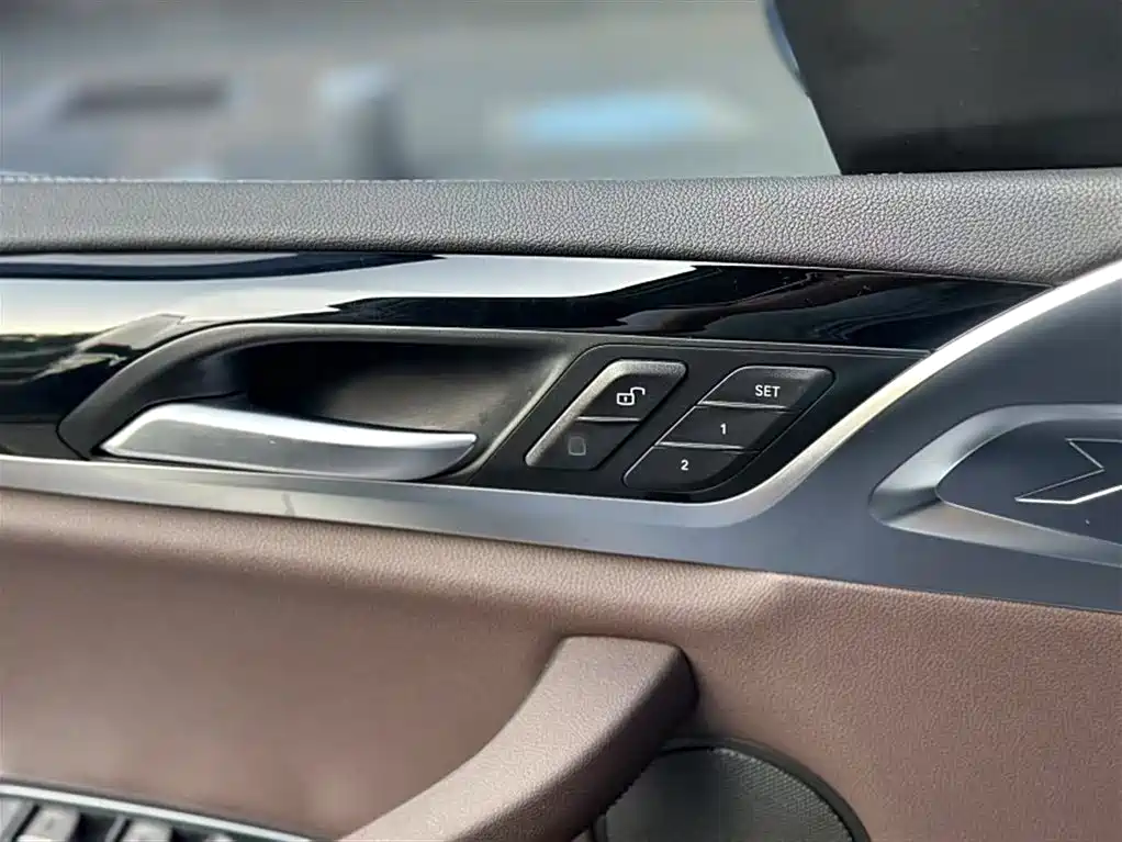 BMW X3 2019 xDrive25i Luxury Package фото 4