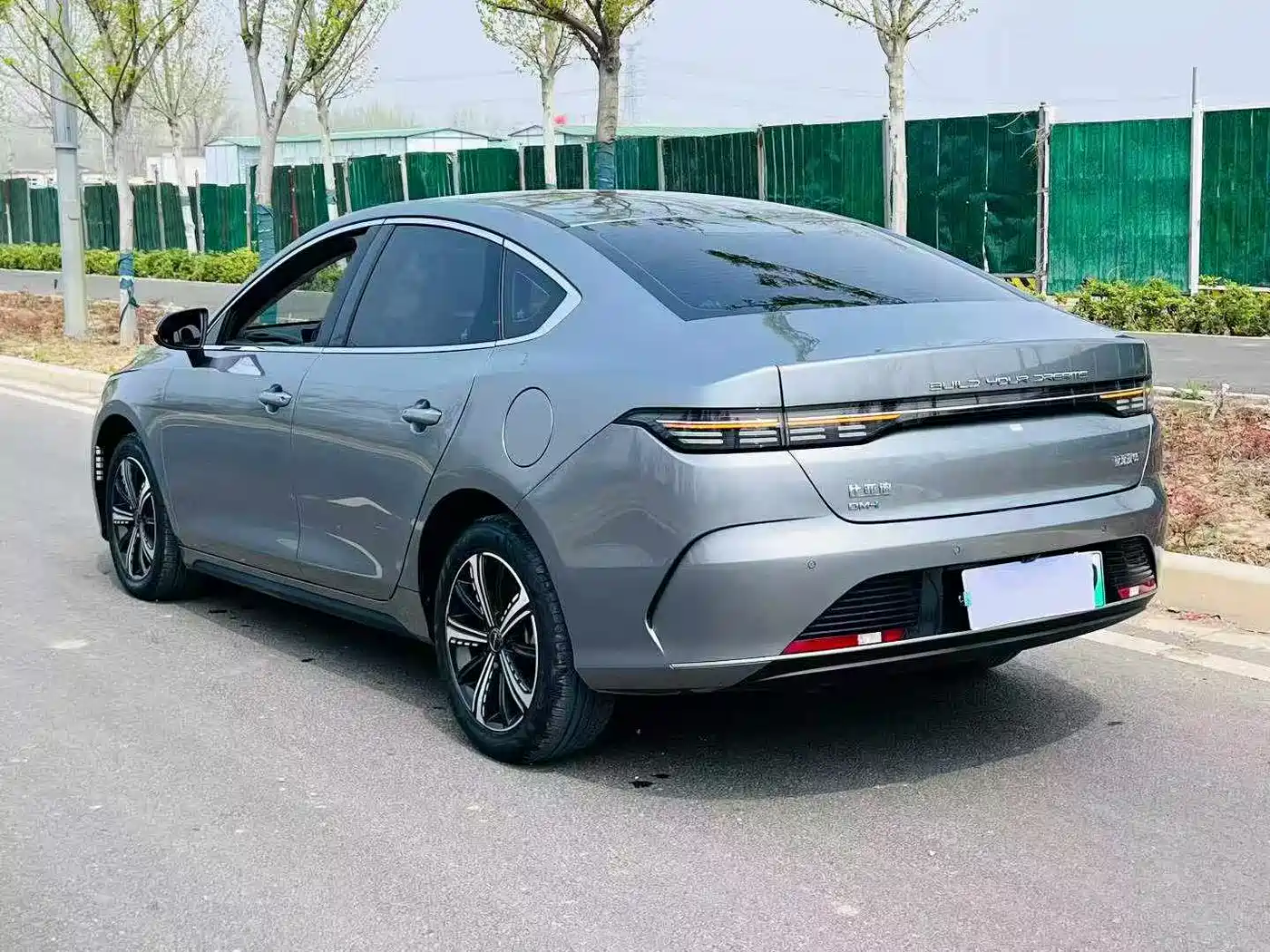 BYD Destroyer 05 2023 Model Champion Edition DM-i 120KM Luxury фото 9