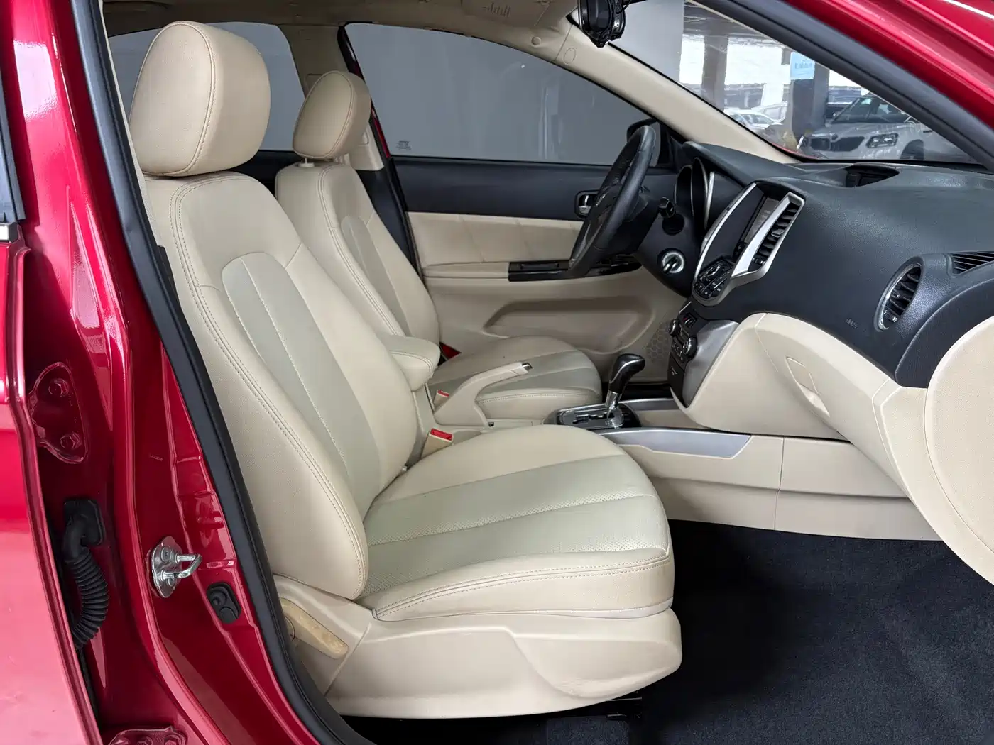 Фото 9 - Changan Eado