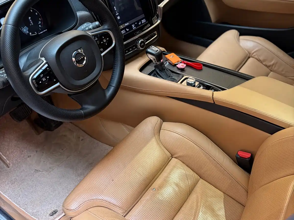 Volvo V90 2019 2019 Cross Country T5 AWD Prestige Edition (China V)