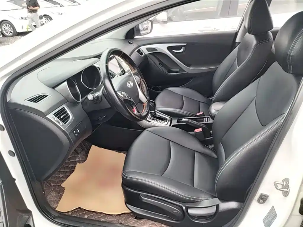 Hyundai Langdong 2015 1.6L Auto Premium фото 15