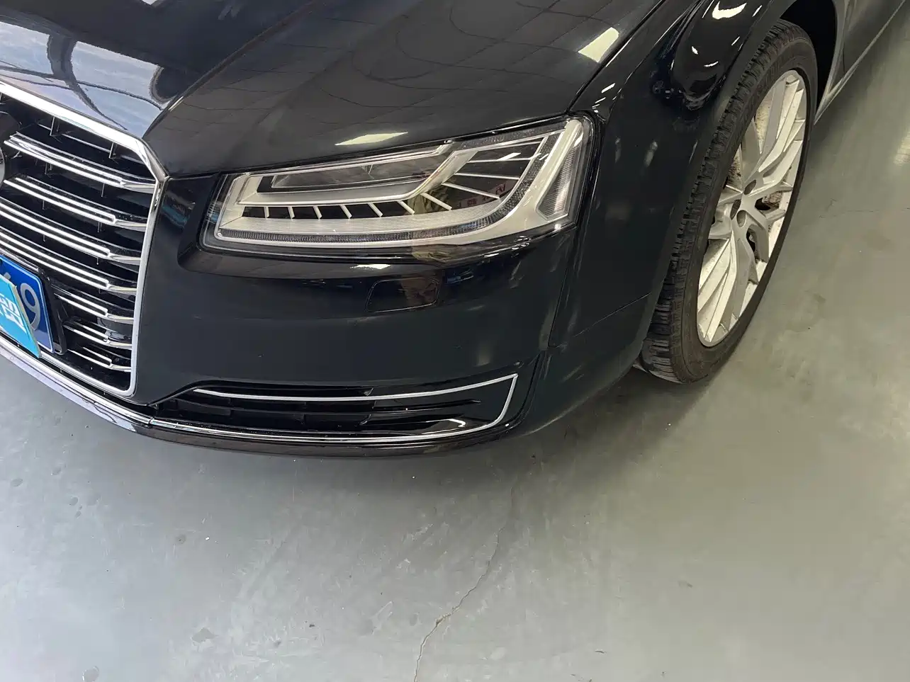 Audi A8 2014 A8L 45 TFSI quattro Luxury фото 4