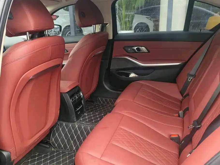 BMW 3 Series 2024 325Li M Sport Shadowline Package фото 6